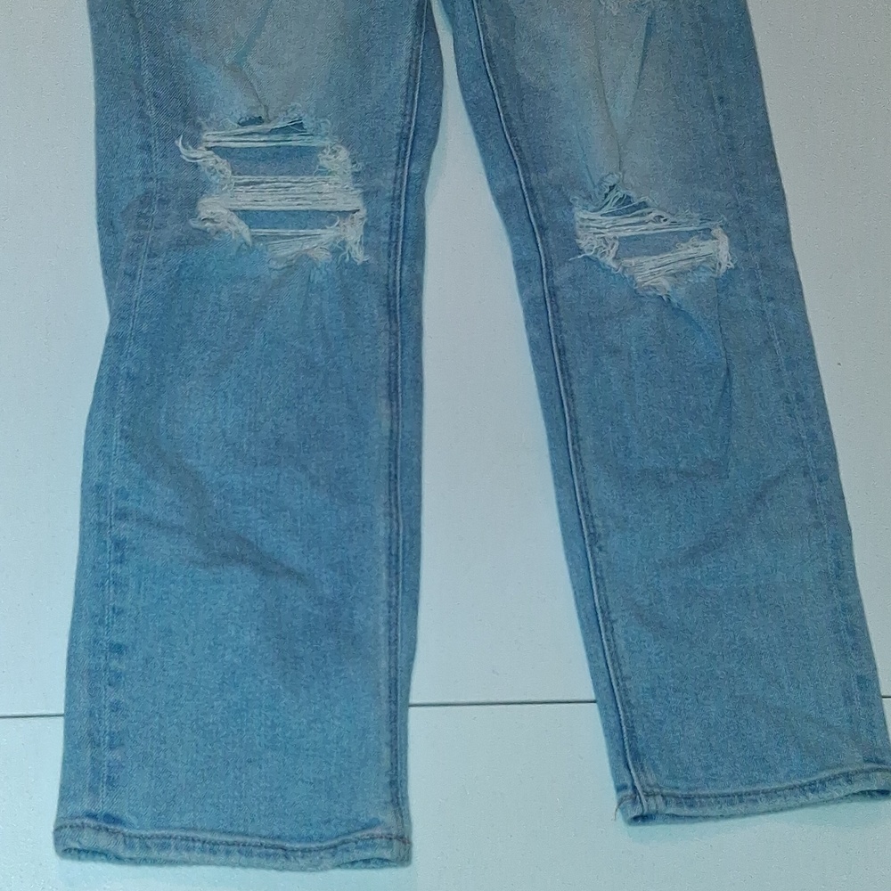 American Eagle Mom Straight Jean - Picture 2 of 9